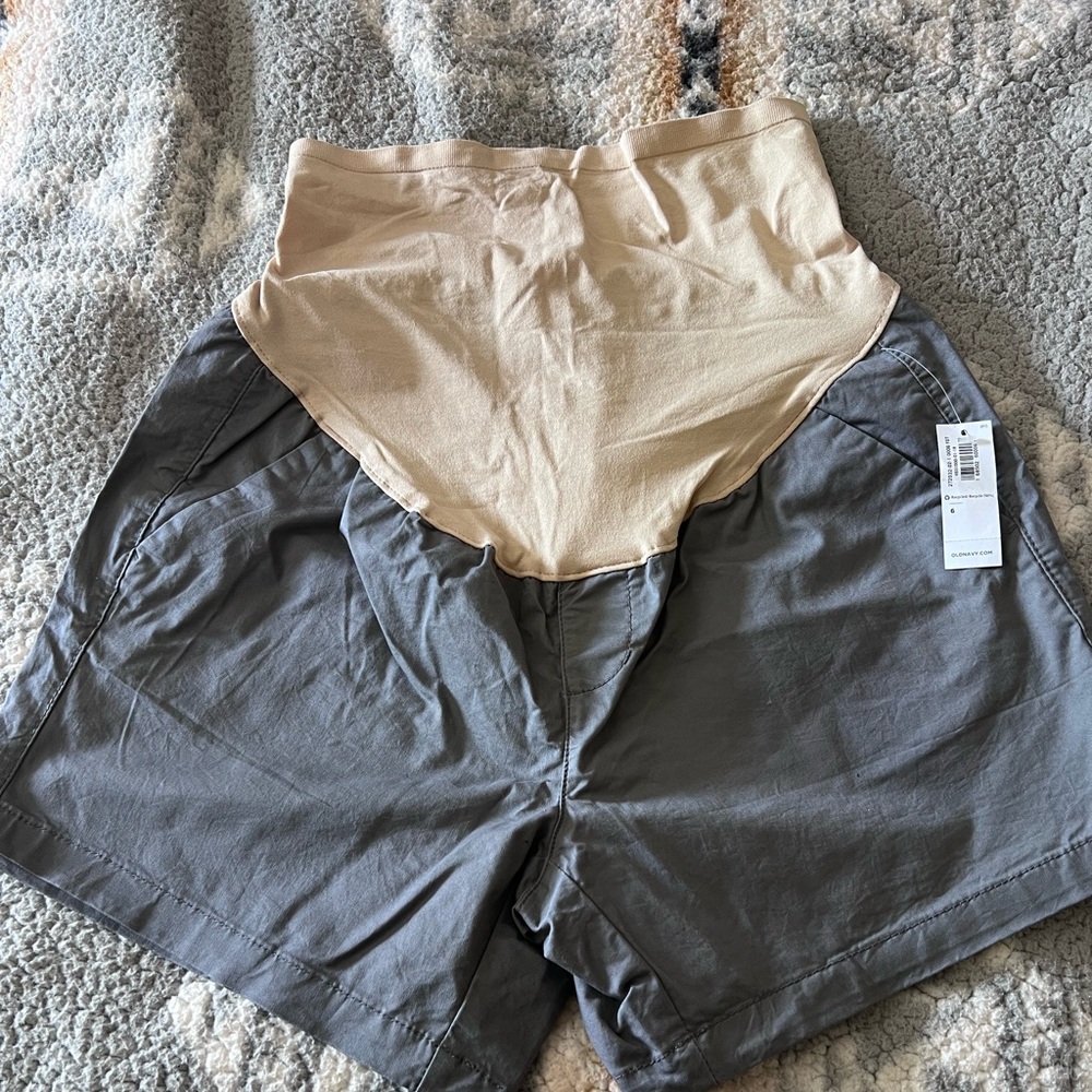 Old Navy maternity shorts
